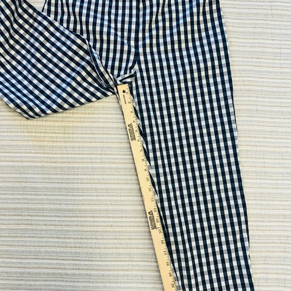 Jones New York Signature Blue And White Plaid Capri’s, Size 12 - Picture 4 of 9